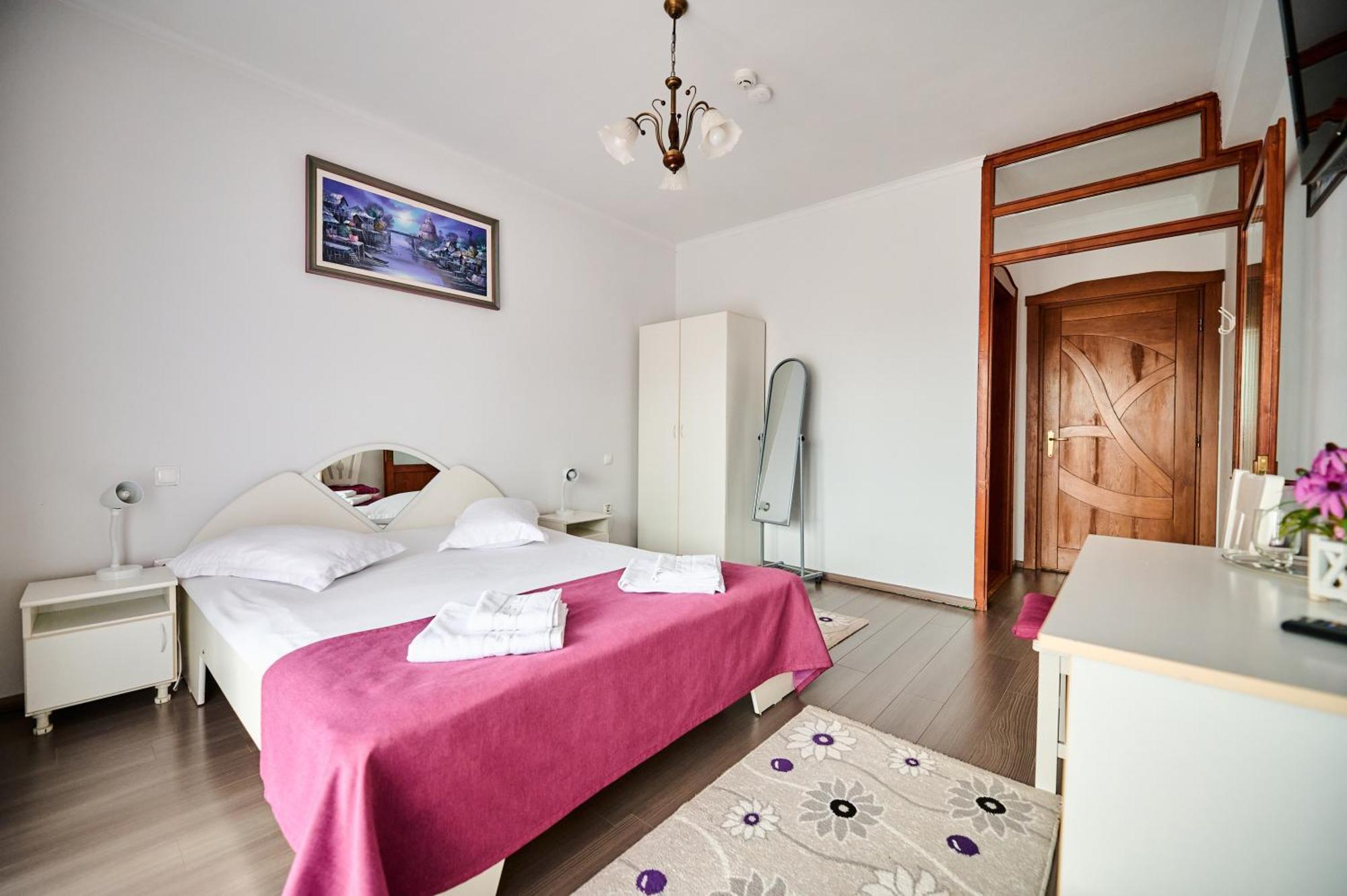Pensiunea Kenza Târgu-Mureş Exterior foto